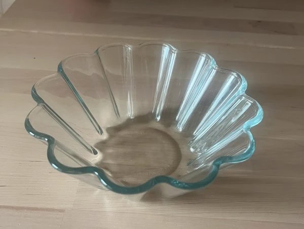 Glasform-Fund auf vinted.